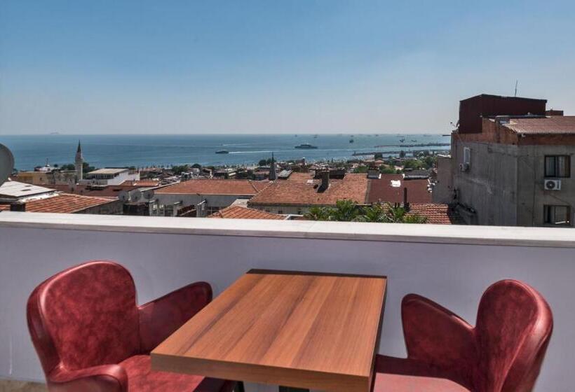 اتاق استاندارد سه تخته با بالکن, Olimpic