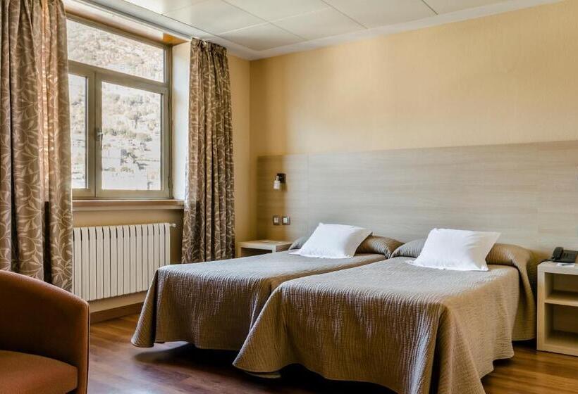 اتاق استاندارد با چشمانداز, Panorama