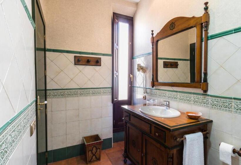 اتاق استاندارد, Plaza Nueva