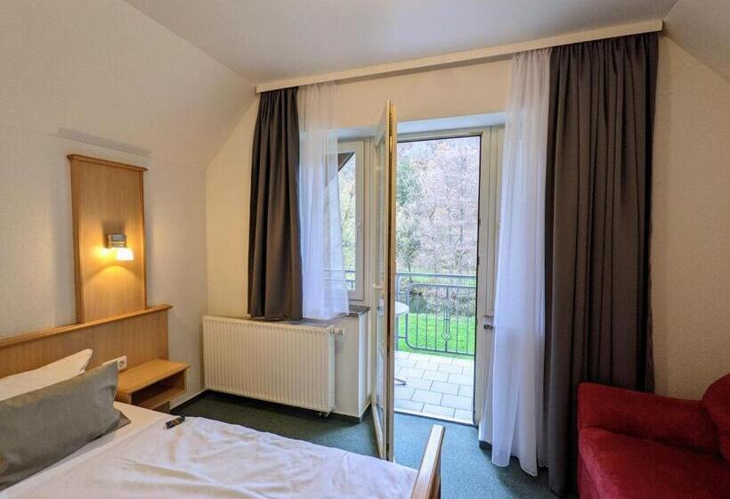 エコノミールーム, Saaletalstuben