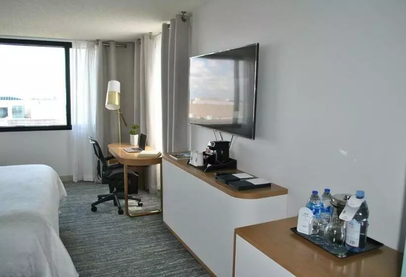 اتاق کلاسیک با تخت دونفره, Sheraton Miami Airport Hotel And Executive Meeting Center