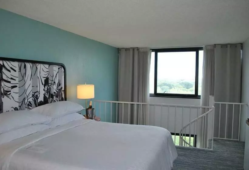 سوئیت کلاب, Sheraton Miami Airport Hotel And Executive Meeting Center
