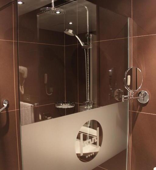 اتاق لوکس, Silken Monumental Naranco