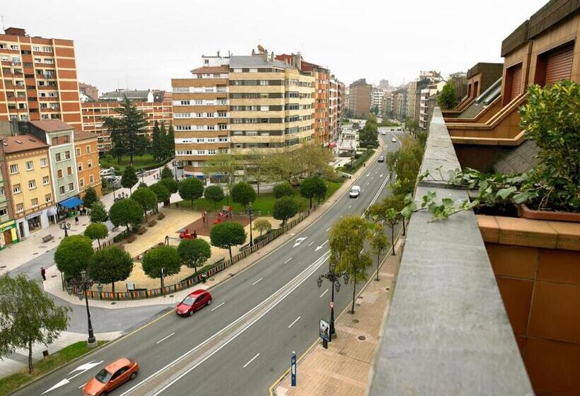 سوییت جونیور با بالکن, Silken Monumental Naranco