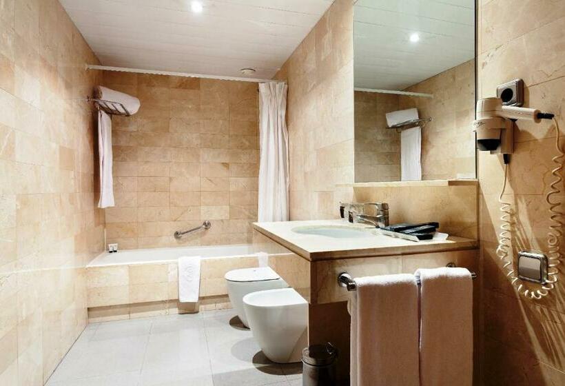 Номер Стандарт, Viladomat