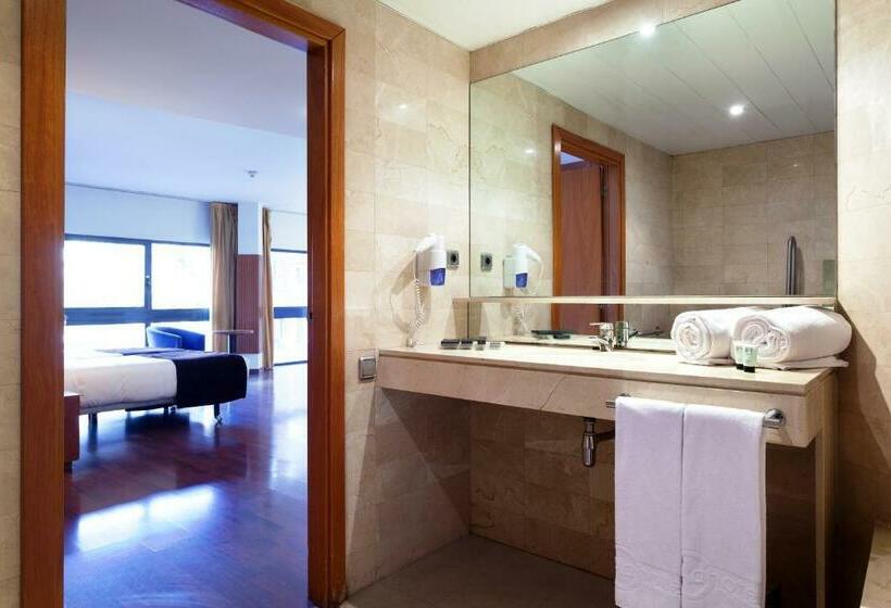 Номер Superior, Viladomat