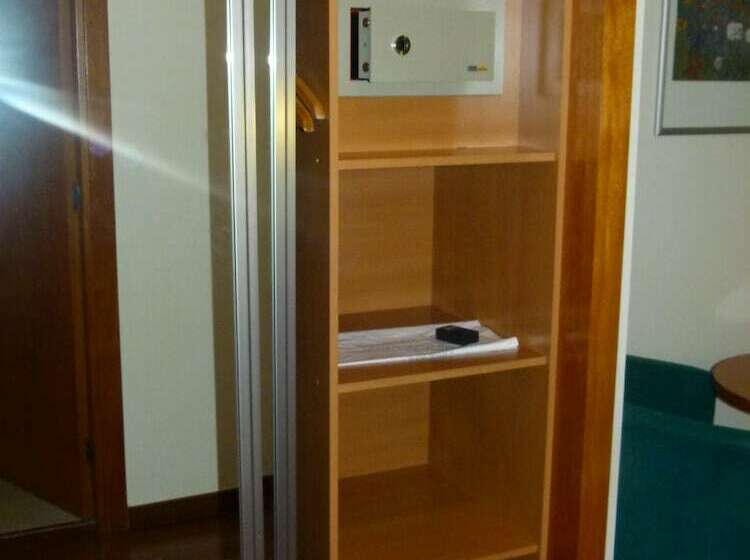 Номер Superior, Viladomat