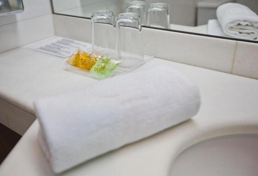 غرفة قياسية, You & Co. J. Botanico Boutique