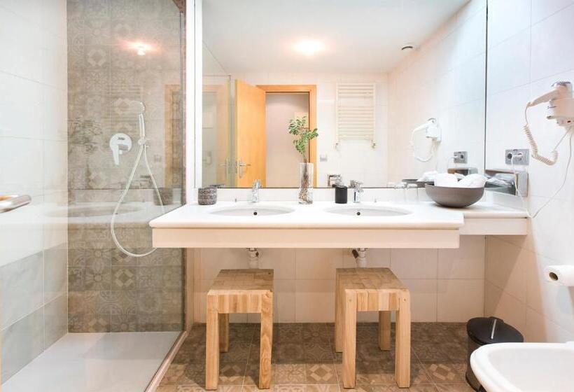 غرفة كومفورت, You & Co. J. Botanico Boutique