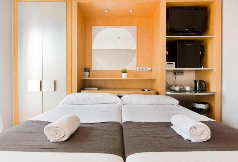 غرفة عائلية, You & Co. J. Botanico Boutique