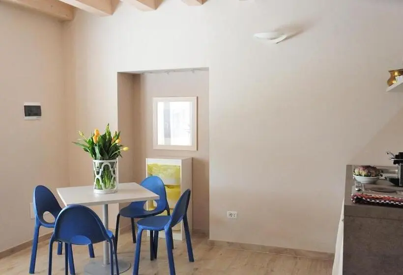 スタンダードスタジオ, Agriturismo Corte Patrizia