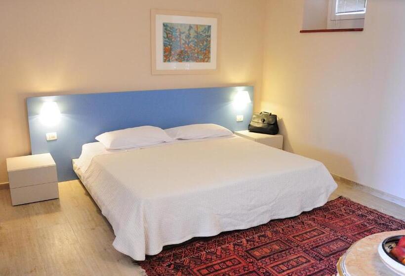 سوئیت جونیور با تراس, Agriturismo Corte Patrizia