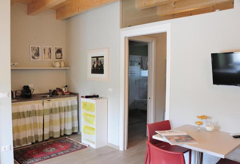 جناح مزود بتراس, Agriturismo Corte Patrizia