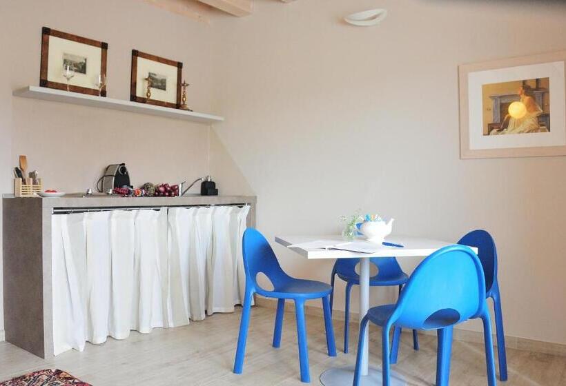 جناح جونيور مزوَّد بتراس, Agriturismo Corte Patrizia