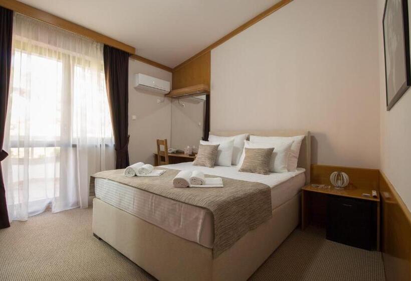 اتاق استاندارد, Yugoslavia