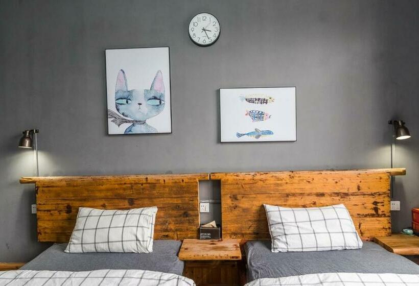 带观景的标准间, Hi Grey Hostel Xingping