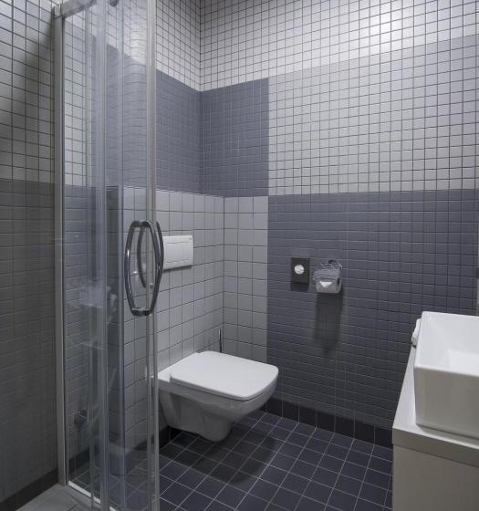 غرفة قياسية, A Restaurace U Stavaře