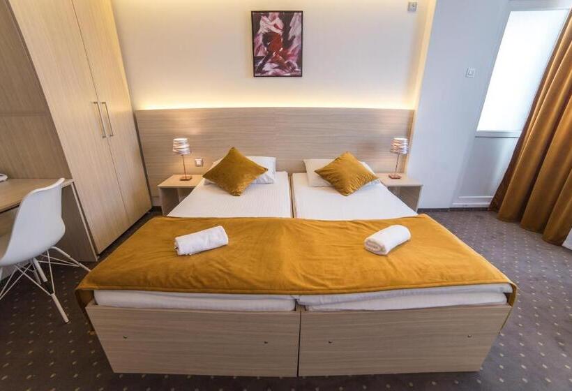 اتاق استاندارد, Tehnograd