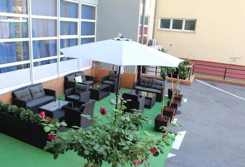 اتاق استاندارد یک نفره, Tehnograd