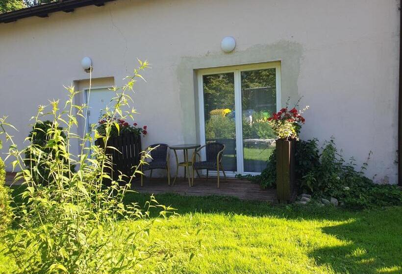 آپارتمان 1 خوابه همکف, Zámeček Na čeladné