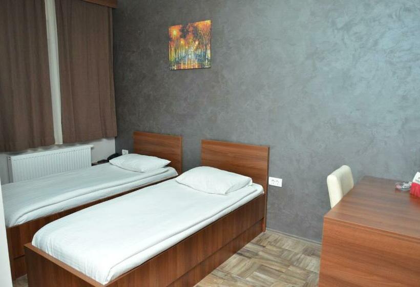 اتاق لوکس, Motel Milošević