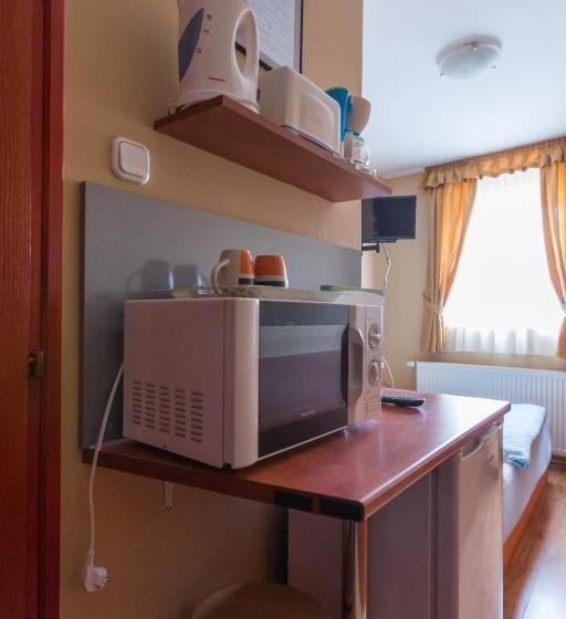 اتاق استاندارد یک نفره, Erika Vendégház