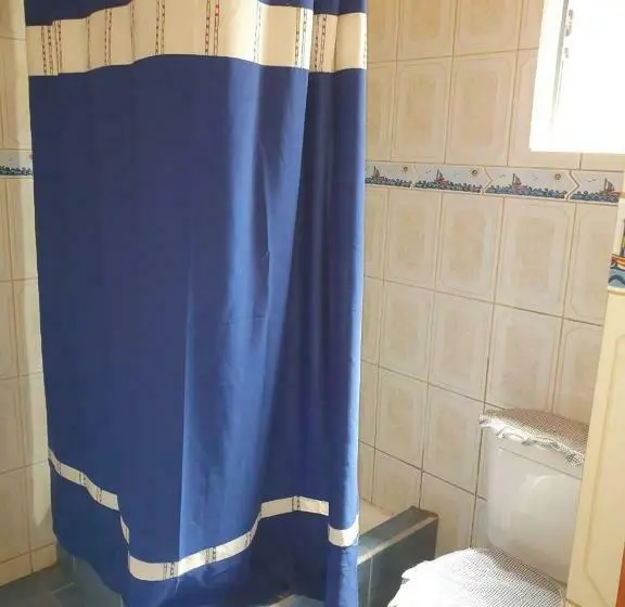 اتاق لوکس, Hostal Candelaria