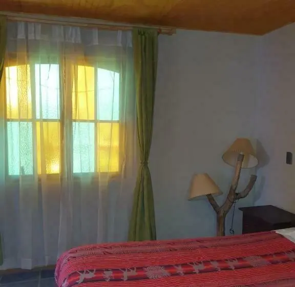 اتاق لوکس, Hostal Candelaria