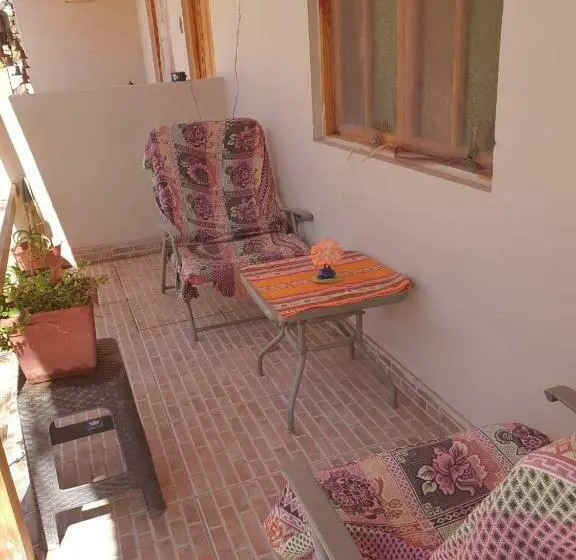 اتاق لوکس, Hostal Candelaria