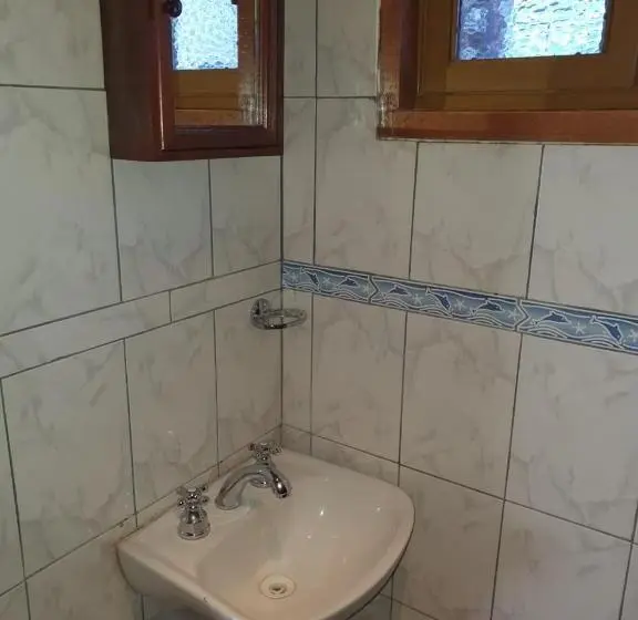 اتاق استاندارد چهار تخته, Hostal Candelaria