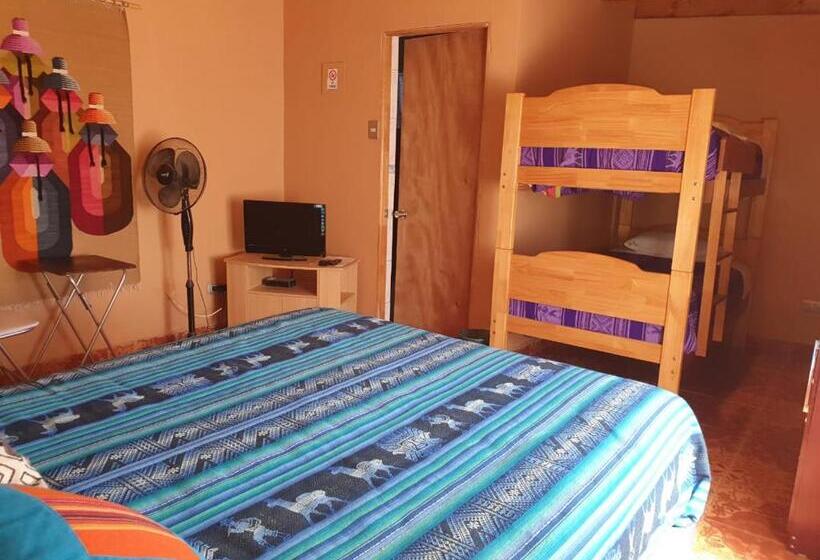 Quarto Quádruplo Estandar, Hostal Candelaria