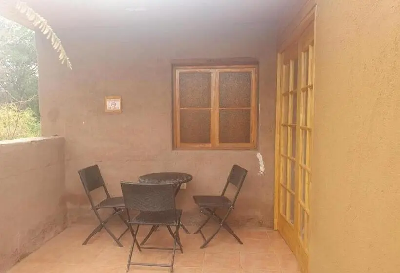 اتاق استاندارد چهار تخته, Hostal Candelaria