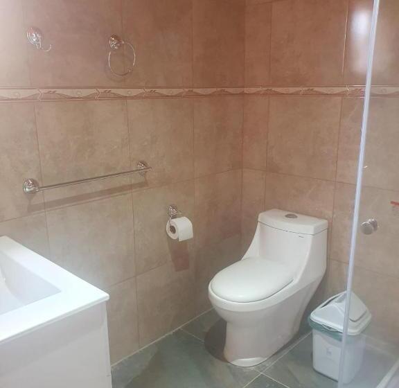 Standard Neljän Hengen Huone, Hostal Candelaria