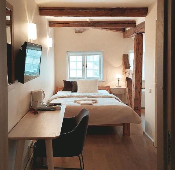 اتاق استاندارد, Kupfernams