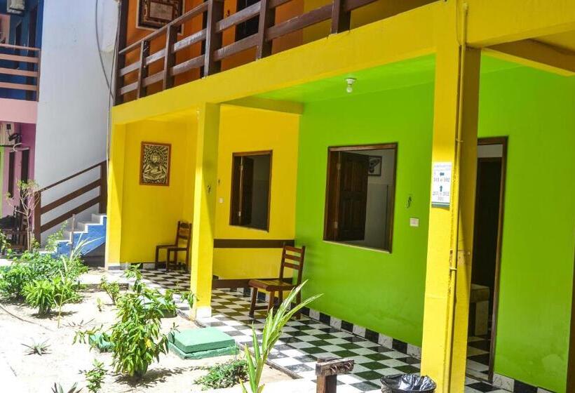 اتاق استاندارد اینتریور, Marujo