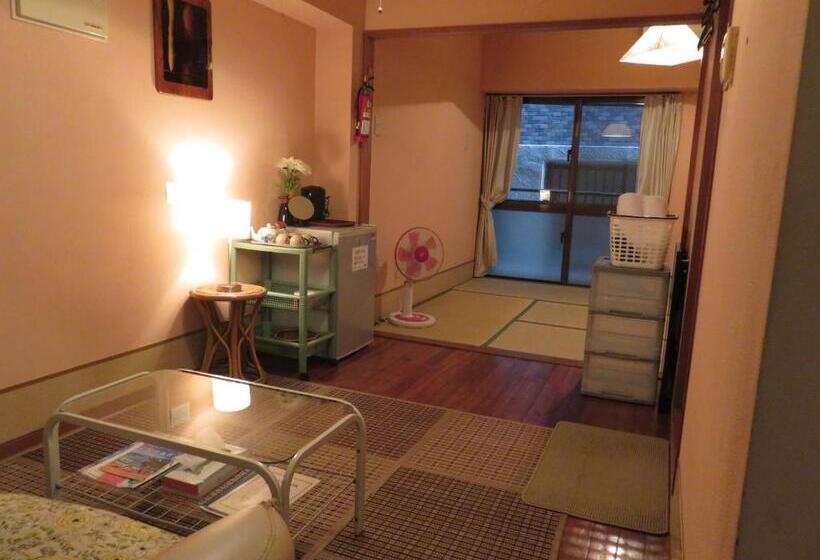 غرفة ديلوكس, Hostel Hakuseiso