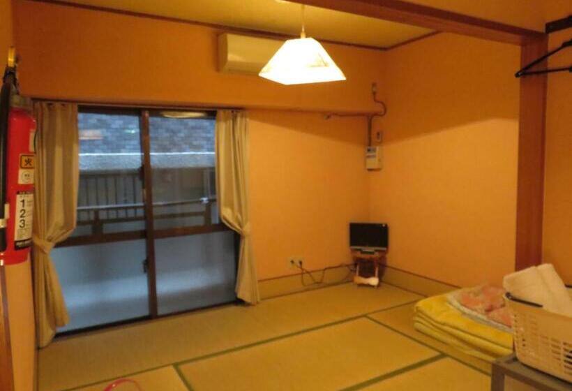 غرفة ديلوكس, Hostel Hakuseiso