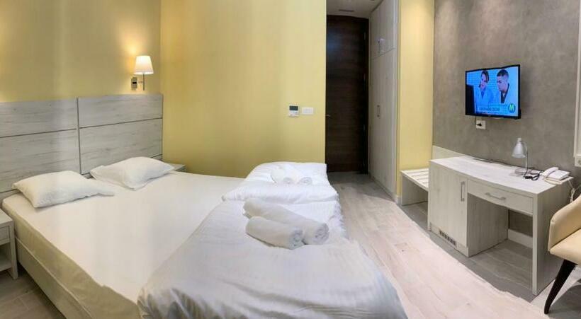 اتاق استاندارد با تراس, Pierina