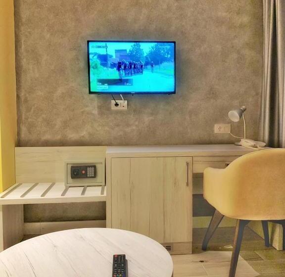 اتاق استاندارد, Pierina