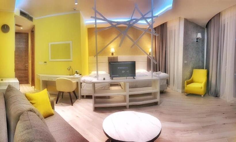 سوییت خانوادگی, Pierina