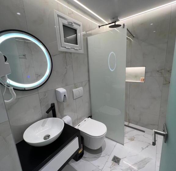 Triple Room Sea View, Stonevilla Buta