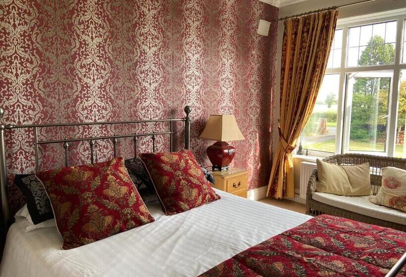 غرفة قياسية سرير كينج, Westergate House