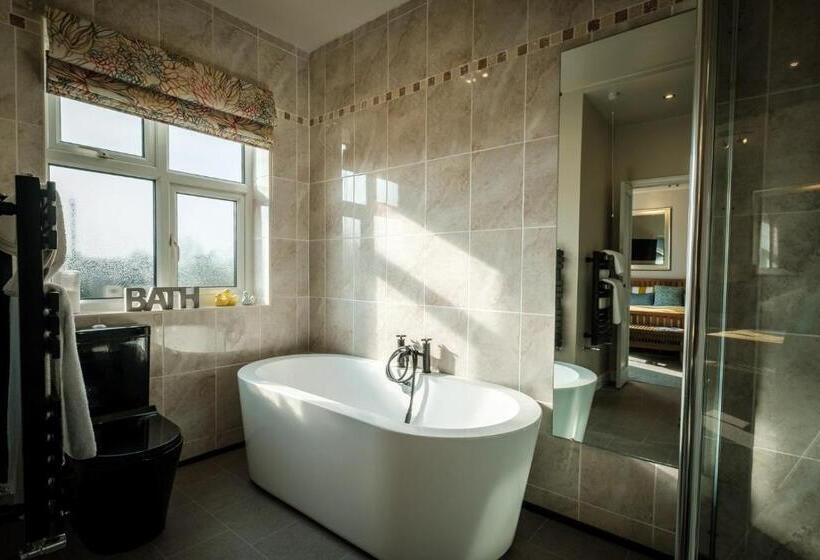 غرفة سوبيريور سرير كينج, Westergate House