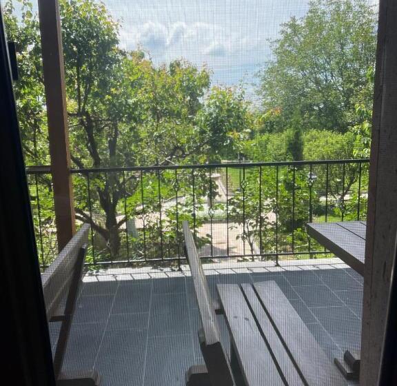 اتاق استاندارد, In Gyumri