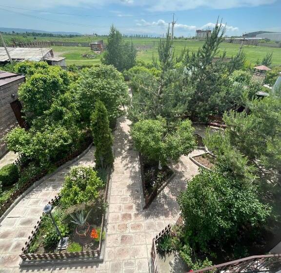 سوییت, In Gyumri