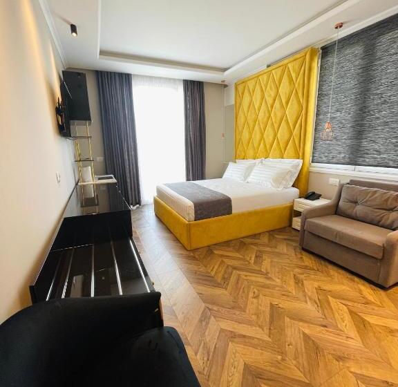 غرفة ديلوكس ثلاثية مطلة على البحر, Poda Boutique