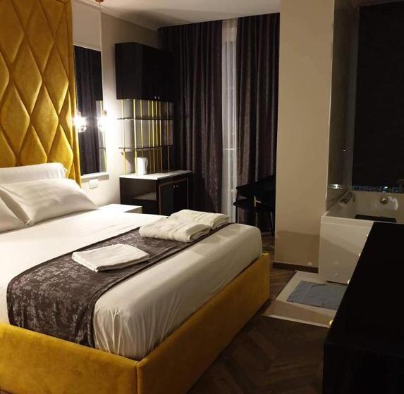 غرفة ديلوكس مطلّة علي البحر مزوَّدة بشُرفة, Poda Boutique