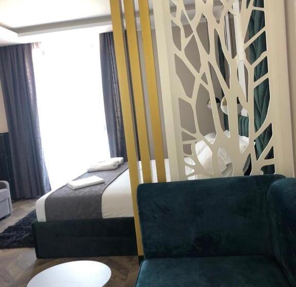 جناح سرير كينج, Poda Boutique