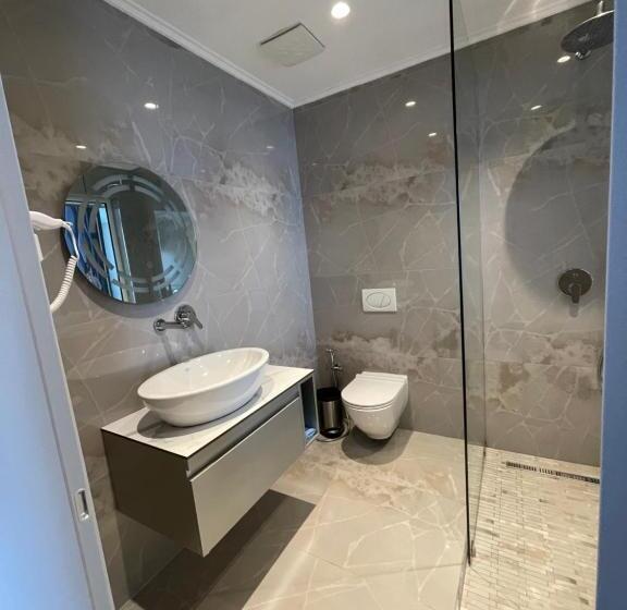 غرفة ديلوكس ثلاثية مطلة على البحر, Poda Boutique