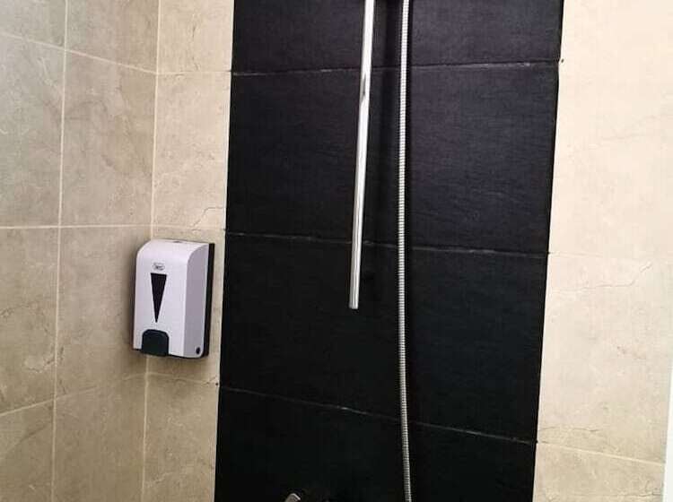 Quarto Estandar, Walk In